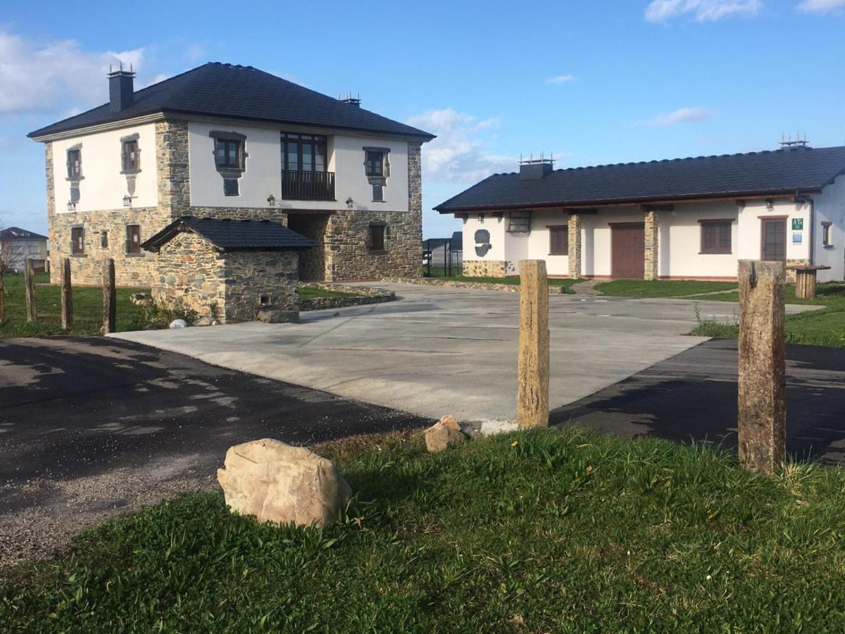 La Casa Vieja De Caneo - Apartamentos Rurales 3 Llaves Luarca Buitenkant foto