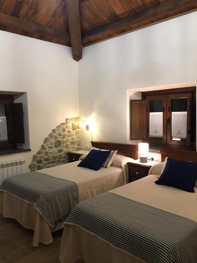 La Casa Vieja De Caneo - Apartamentos Rurales 3 Llaves Luarca Buitenkant foto